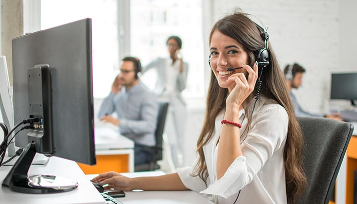Office trainee offering great telephone service for marketing business